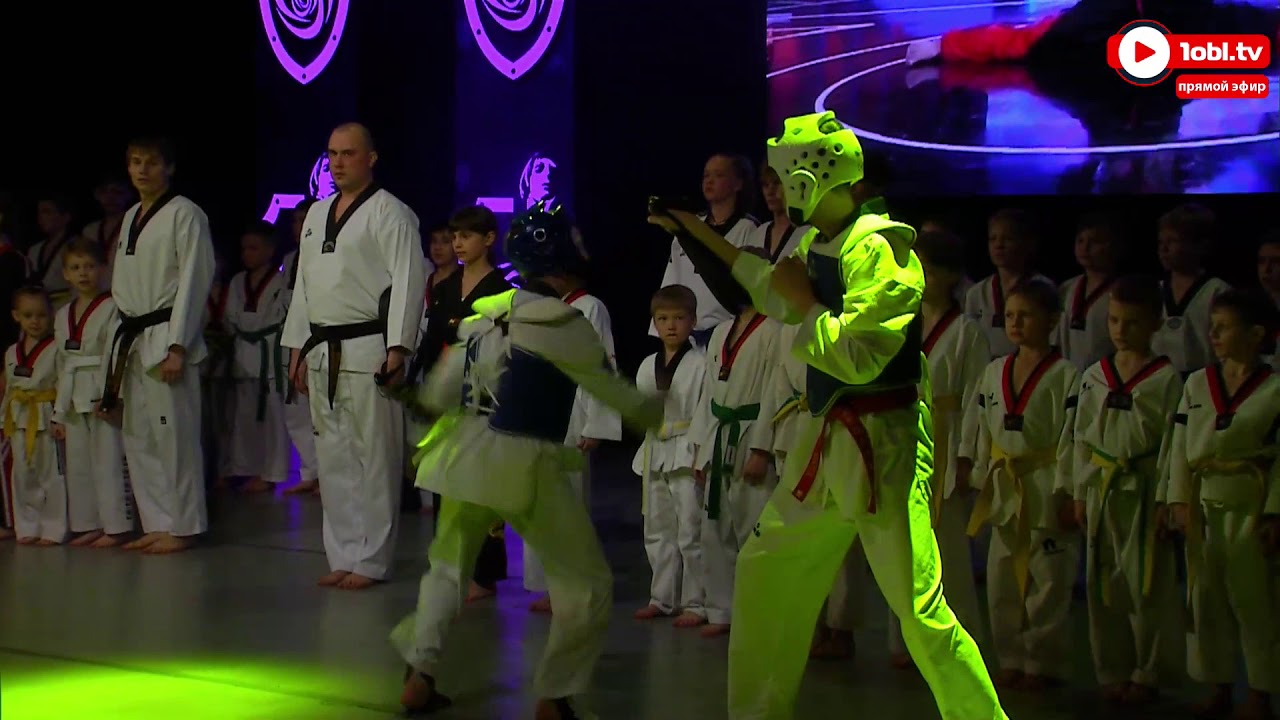 Александр Веккер. Щит и роза 2019