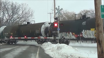 Old SD40-2 Trailing UP Units on NS Train