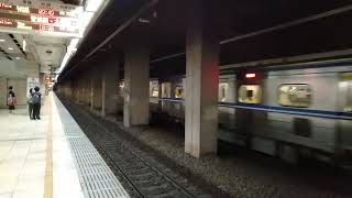 4123次區間車EMU500型台北站出站 交會1148次區間車EMU900型台北站進站