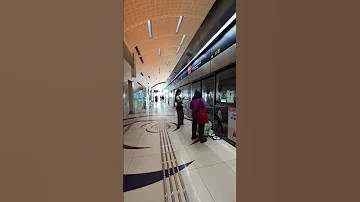Dubai Metro Walking Tour 2025 Explore Dubai Metro Station City Streets In 4K 