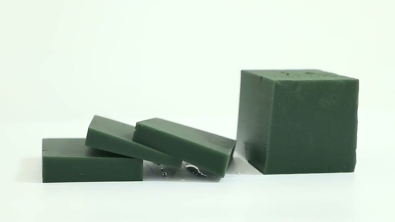 How long to soak floral foam?