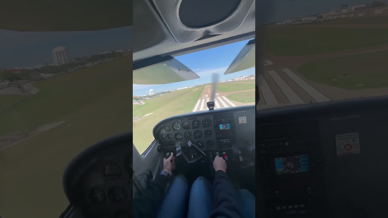 Gusty crosswind landing in a 172