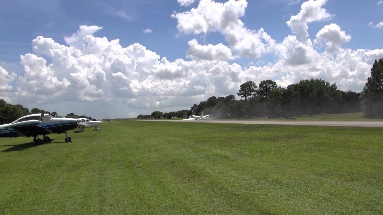 I Think The Pilot Forgot Something... || ViralHog