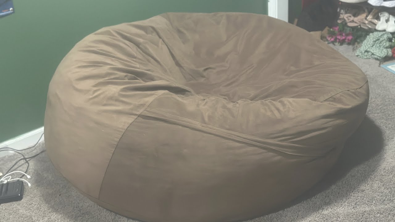 Amazon Basics Memory Foam Filled Bean Bag Chair With Microfiber Cover up close look