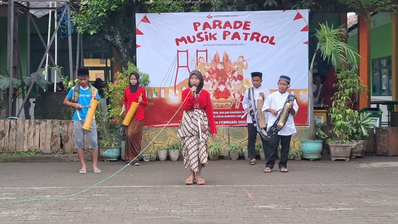 PARADE MUSIK PATROL || SIXTH GRADE UNITED