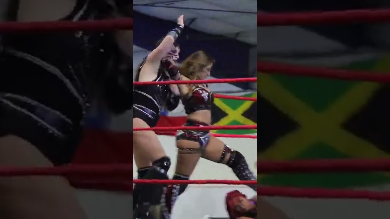 Christi Jaynes w/ the strikes. 🔥