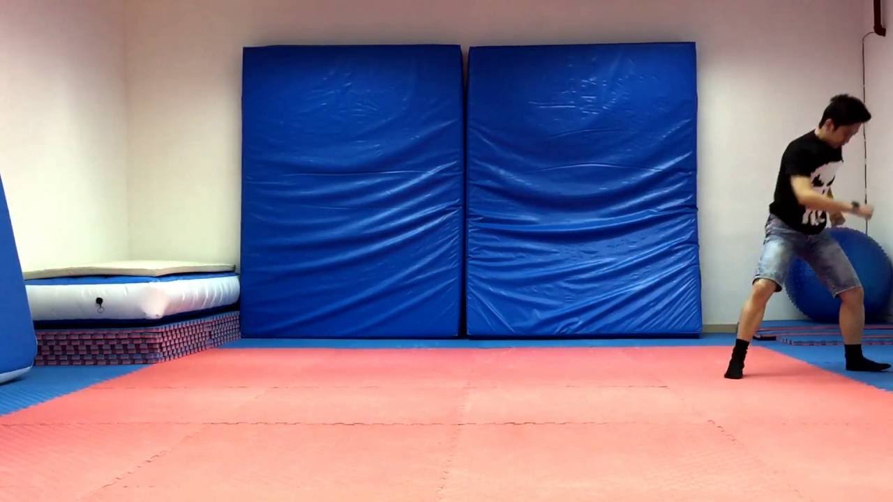 Butterfly Kick Tutorial (旋子) 速成教學 (中文 Quick Tutorial) - YouTube