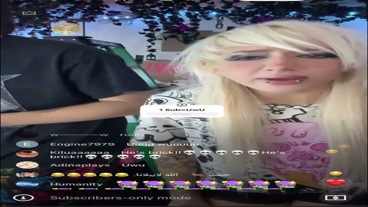 The weird uwu emo live stream