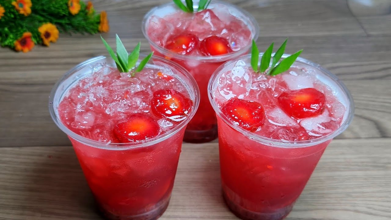 Ly trà mận hà nội rực rỡ với thịt mận giòn sần sật