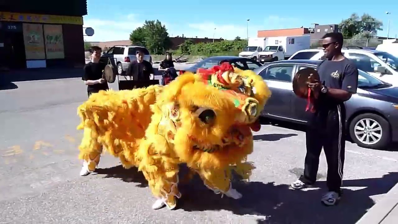 2011 Royal Bank of Canada Performance - Choi Wing Sum Lion Dance