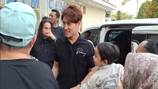 Download Lagu RAYAKAN 5 TAHUN PERNIKAHAN, LESTI \u0026 RIZKY BILLAR MENDAPAT SUPRISE DI ACARA MEET N GREET \ MP3 Download Lagu RAYAKAN 5 TAHUN PERNIKAHAN, LESTI \u0026 RIZKY BILLAR MENDAPAT SUPRISE DI ACARA MEET N GREET \ MP3