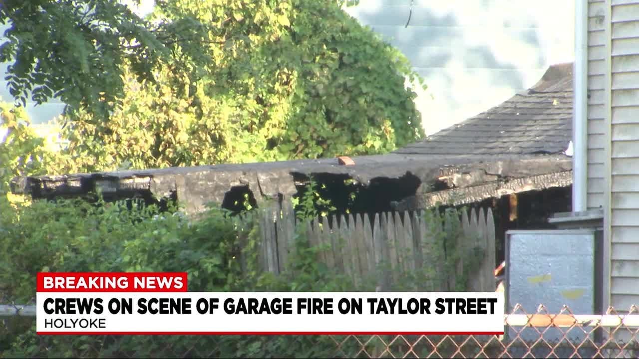 Emergency crews respond to Holyoke garage fire - YouTube