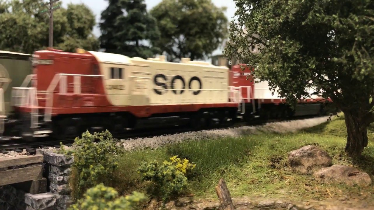 Owl Train Design OWL Titletown Train Show 2017 - YouTube