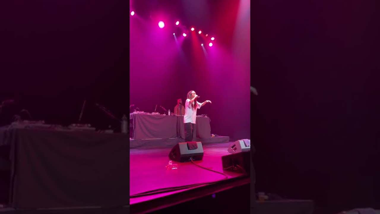 Earl Sweatshirt - Cold Summers (Live @ The Paramount Theater)