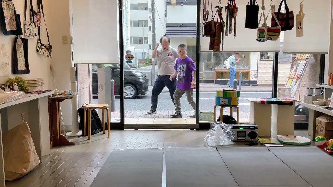 window dance〜アートかれんの窓辺①〜