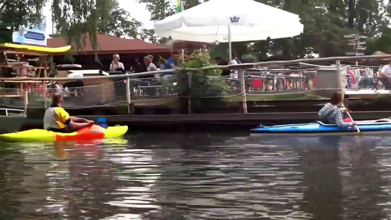 Auf der Oker durch Braunschweig, Altstadtumrundung im Boot und hohe Kanurutsche bei Lachendorf/Lacht
