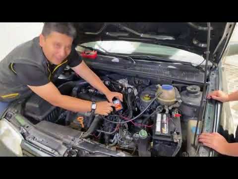 Video: ¿Por qué mi coche no arranca a menos que le dé gasolina?