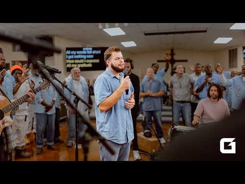 INMATE WORSHIP LEADER sings GRATITUDE in front of HUNDREDS!!!