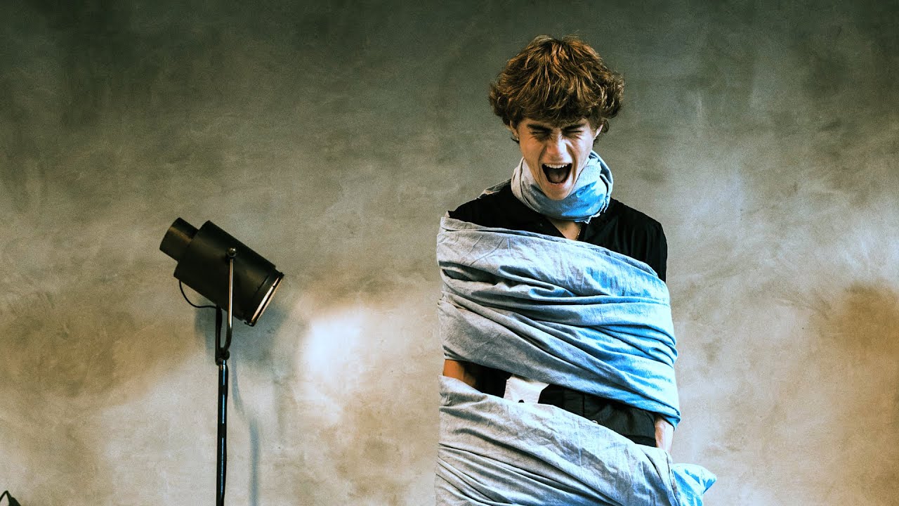 OLIVER FOX - HEY STRANGER (official audio)