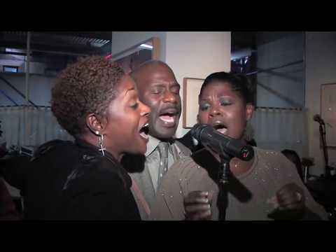 'BeBe ,Angie & Debbie Winans- Honey Nut Cheerios rendition