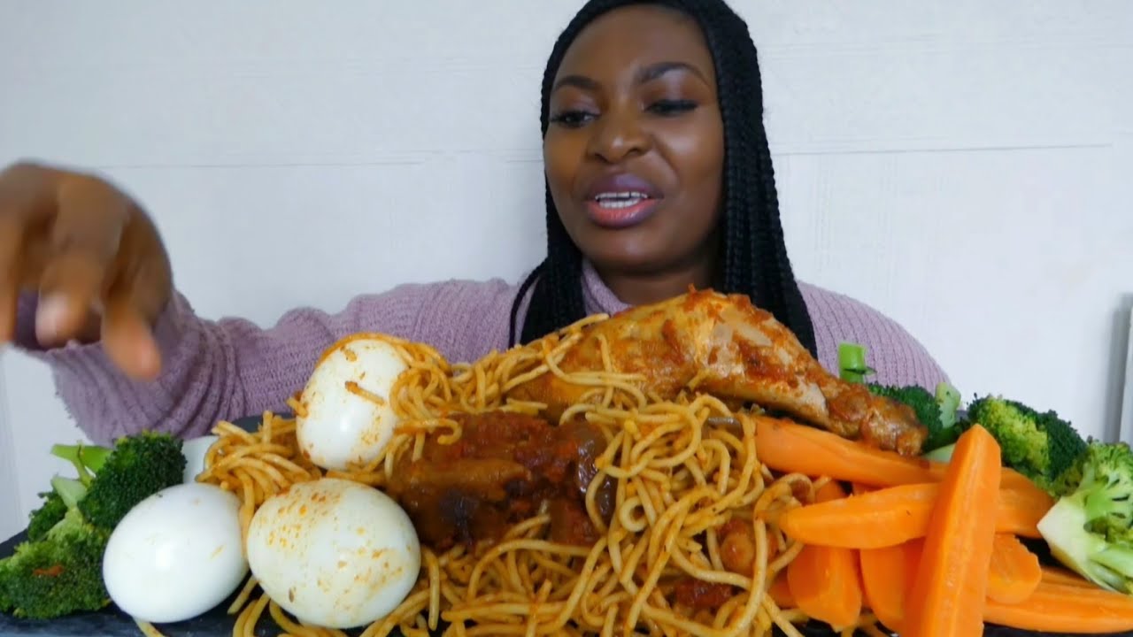 Asmr mukbang spaghette with vegetables and boiled eggs