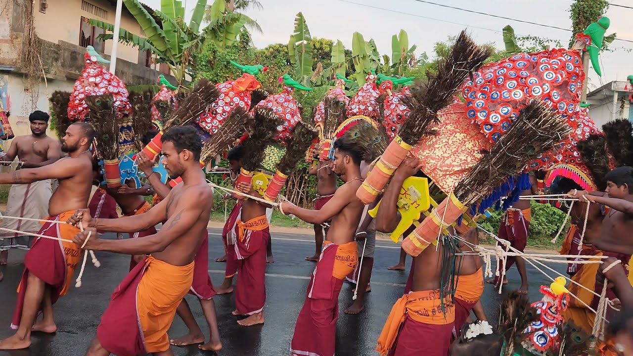 ஆட்டம் போட வைத்த தீர்த்தக் காவடிகள் - யாழ்ப்பாணம் இணுவில் சிவகாமி அம்மன் கோவில் - 05.04.2023