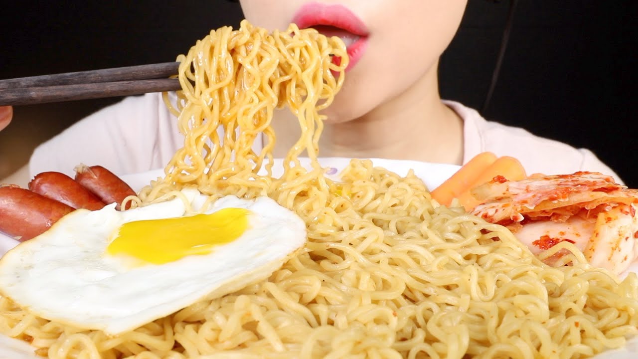 ASMR Indomie Mi Goreng Noodles Eating Sounds Mukbang