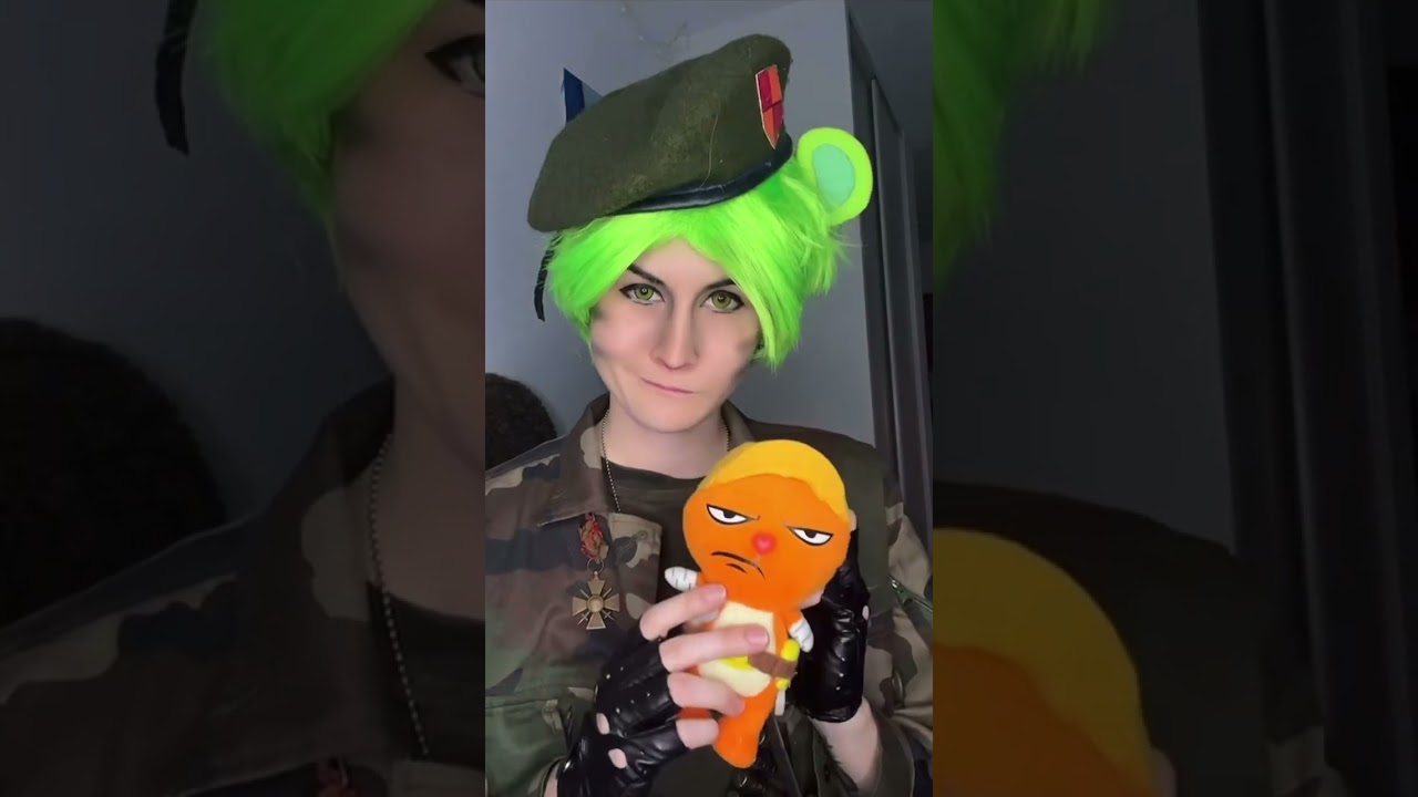 Never do it in front of Handy 😳 #htf