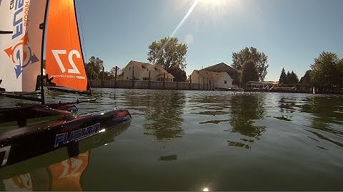 Catamaran R.C. Fusion Sailboat