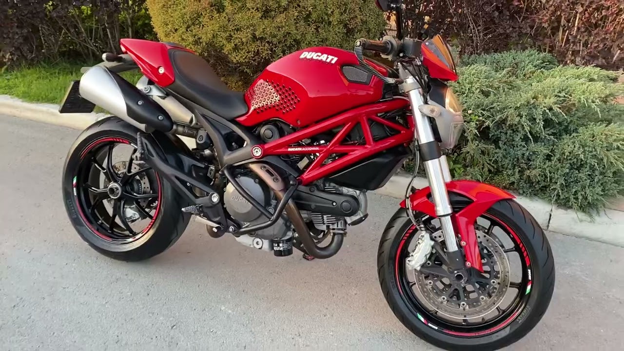 Ducati monster 796 ABS обзор внешности и запуск двигателя
