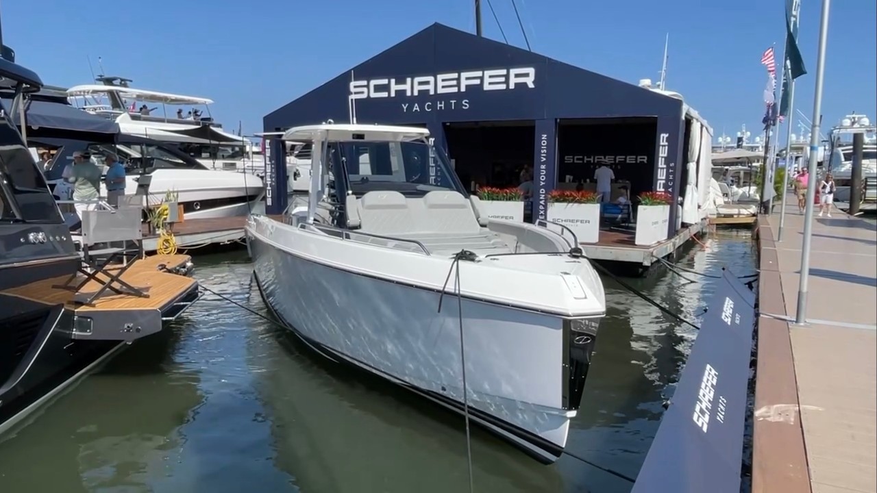 ⁣Tour of the Schaefer Yachts V33 SF at the 2026 Palm Beach International Boat Show.