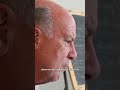 Dopo 23 anni di precariato viene assunto, ma va in pensione il giorno stesso