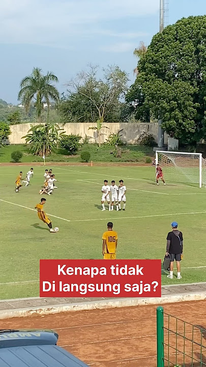 Gila !! Sedekat ini kog tidak dilangsung saja !! #videoviral #fyp #sepakbola #u20 #tendangan