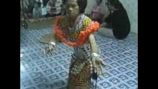 Download lagu Longhouse Iban Dau Traditional folk dance Ajat indu