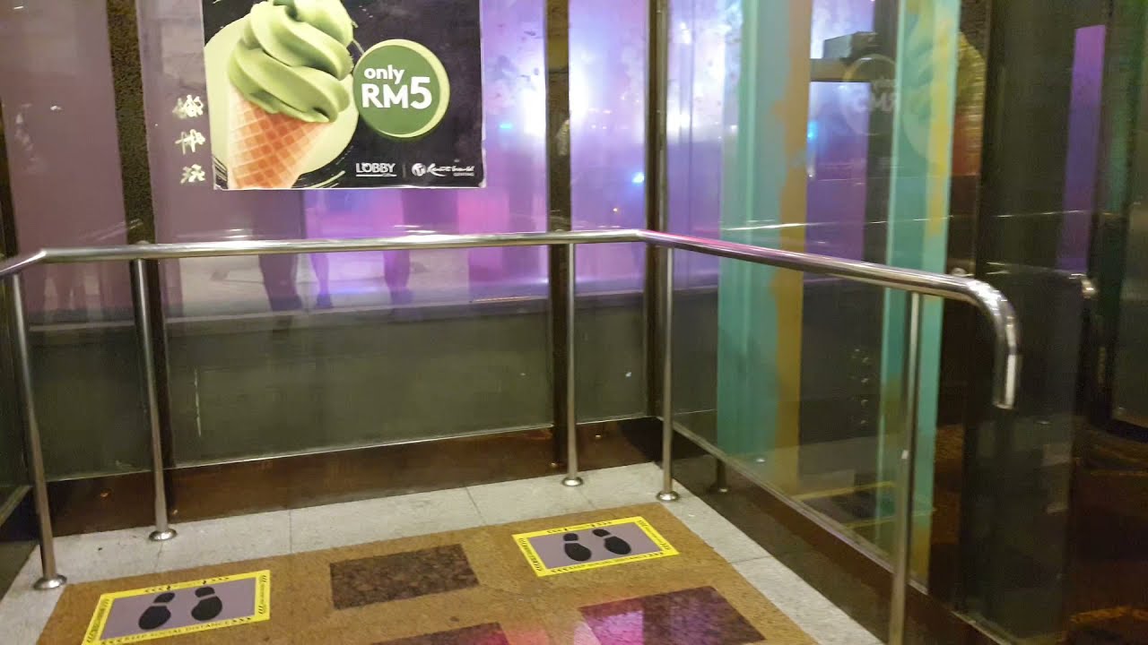 2000s Fujitec elevator at Genting Highlands Skytropolis indoor theme park