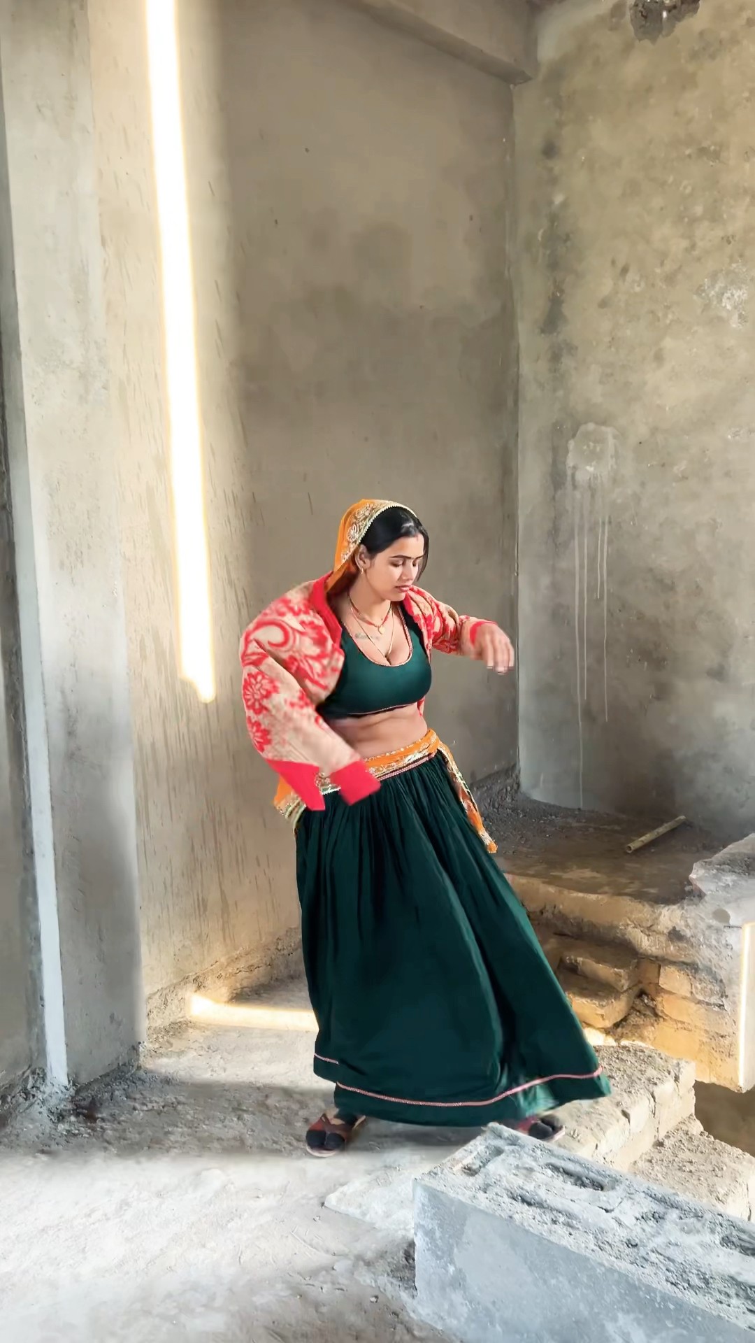 नशीली तेरी आँख ओ मोनालिसा #shorts #meenu #trending #ytshorts