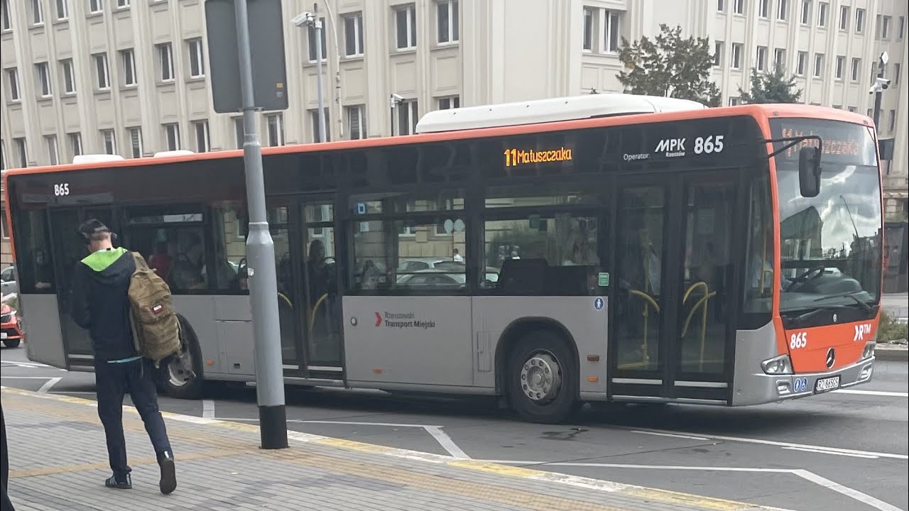 Mercedes Benz Conecto 