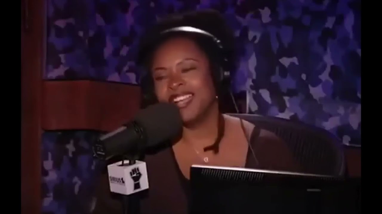 Robin's mineral jug and enemas - Artie's apology letter Howard attends a party at Jon Bon