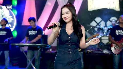 My husband is her husband - Lala Widy (Official Music Live)