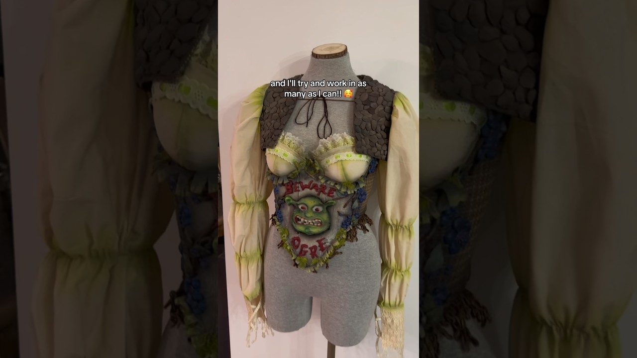 Donkey armor ?! Dragon Headpiece ?! Gimmie ideas 🤭 #cosplay #cosplayer #shrek #cosplayers #costume