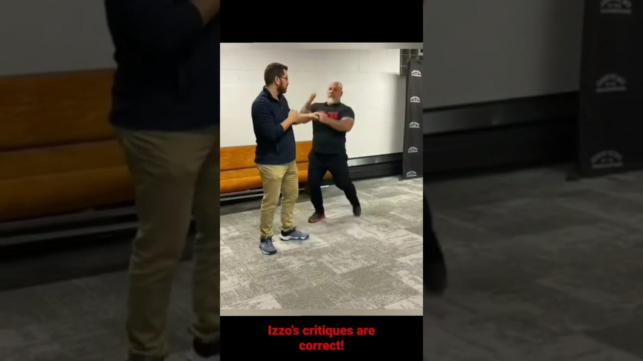 Guarda Wing Chun fails because WC guys don't get WC (subscribe to Izzo WC) su YouTube Guarda Wing Chun fails because WC guys don't get WC (subscribe to Izzo WC) su YouTube