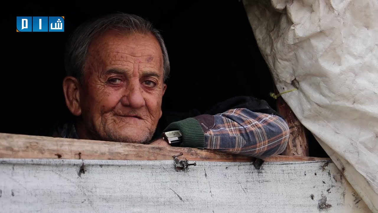 البرد والثلوج تضاعف من معاناة النازحين السوريين في مخيمات خربة الجوز