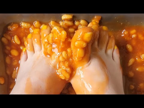 Cold Baked Beans!!! #feet #foodplay