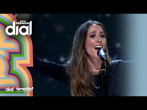 Malú - Se busca (en directo en Premios Dial 2021)