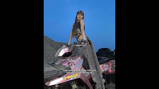 Fen dersi😻💗💌🤏🏻😭💓💘💖💝 #keşfet #blackpink #ytdayibenionecikarnolur #kpop #keşfetbeniöneçıkar