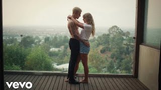 Download lagu Justin Bieber ft. Tylor Swift - Give Me Love( lyrics video )