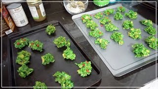 Making My Favorite Holiday Cookies • Vlogmas Day 14 • Dec. 14, 2018