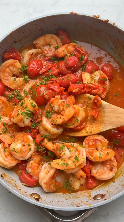 Shrimp Scampi with Tomatoes | FeelGoodFoodie