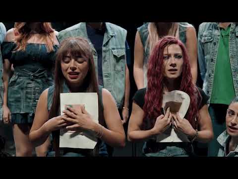 אהבה ממבט ראשון מחזמר המבוסס על שירי אריק איינשטיין 