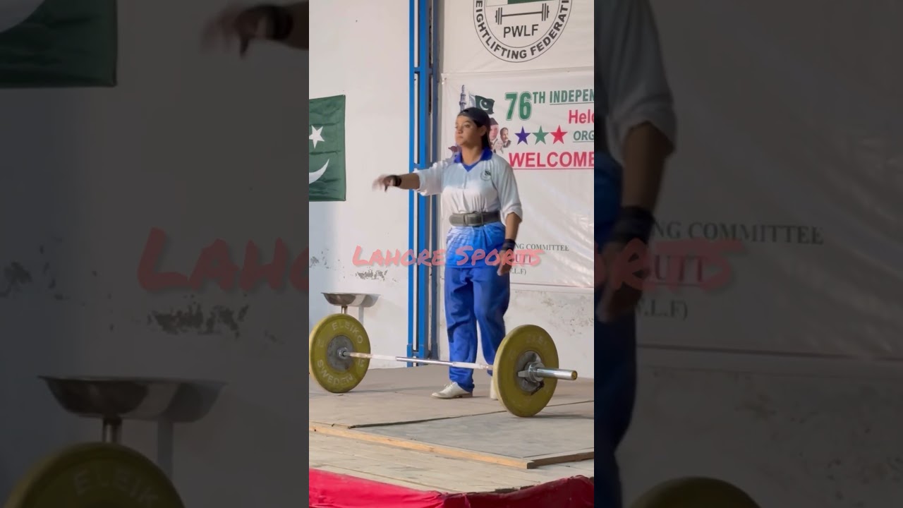 Women weightlifting Independence Day #viral #pakistan #lahore #womenweightlifting #weightlifting